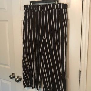 COPY - Black and Eileen Fisher Kulaks